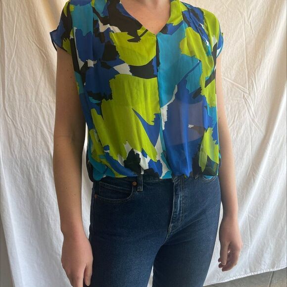 Shein flare or bell bottom jean, EUC, sz 30/32/classic indigo, wide legged - Picture 11 of 16